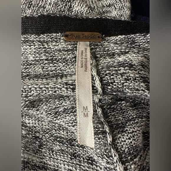 Free People linen-blend oversized sweater tunic - Picture 6 of 6